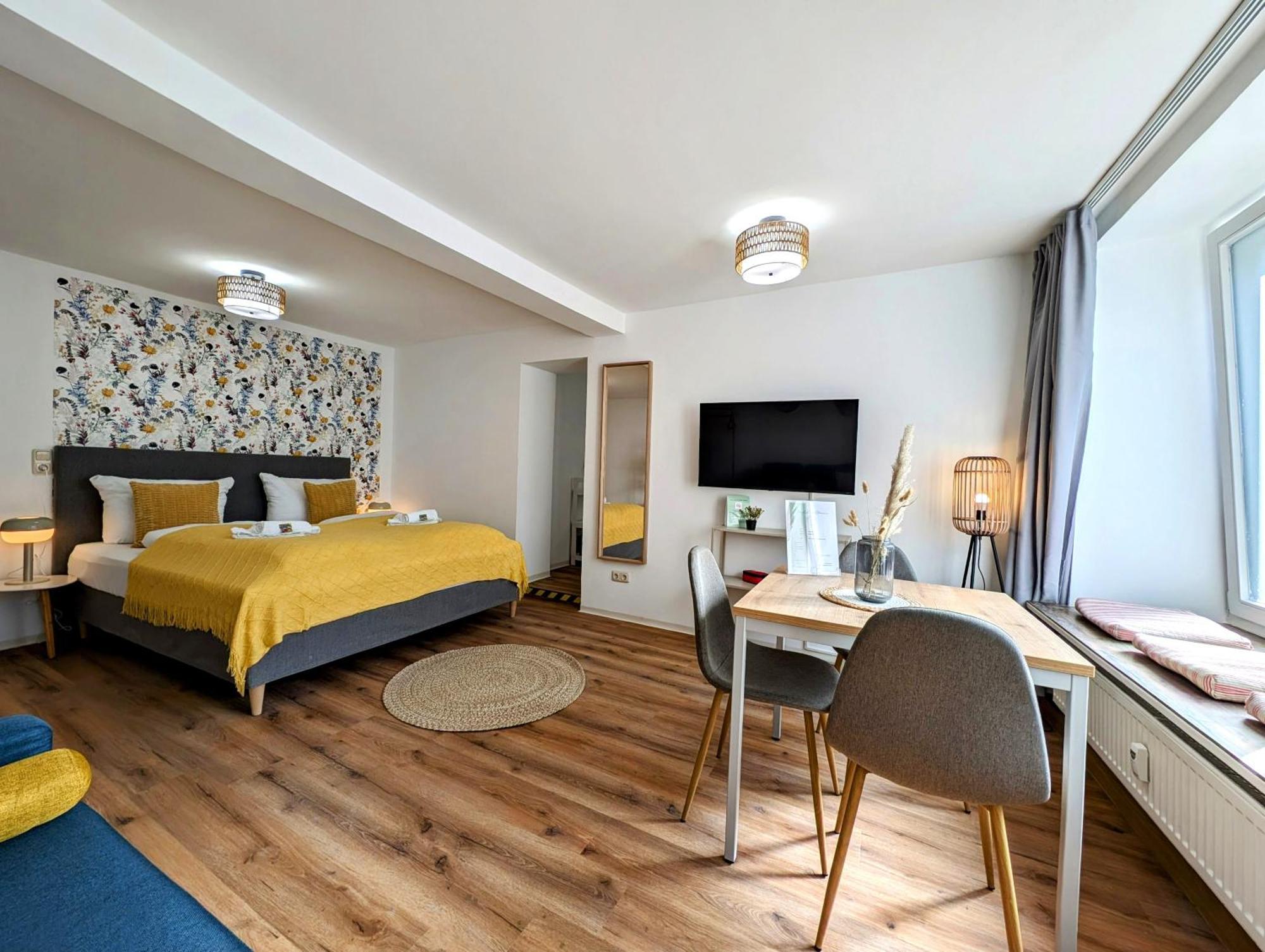 Bohnapartments - Design Suiten Am Markt - Vollausstattung - Wlan - Zentrum อิลเมเนา ภายนอก รูปภาพ