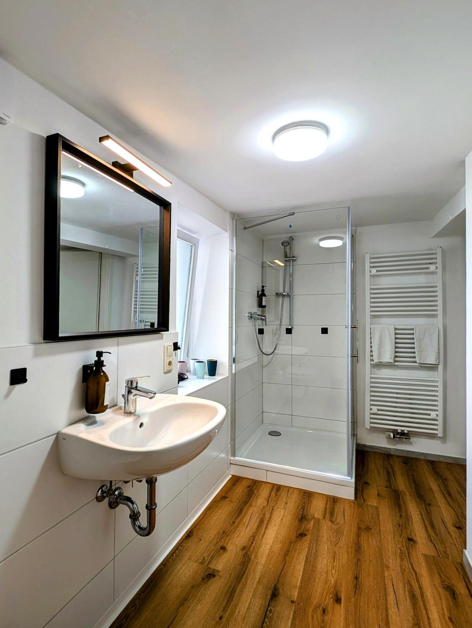 Bohnapartments - Design Suiten Am Markt - Vollausstattung - Wlan - Zentrum อิลเมเนา ภายนอก รูปภาพ