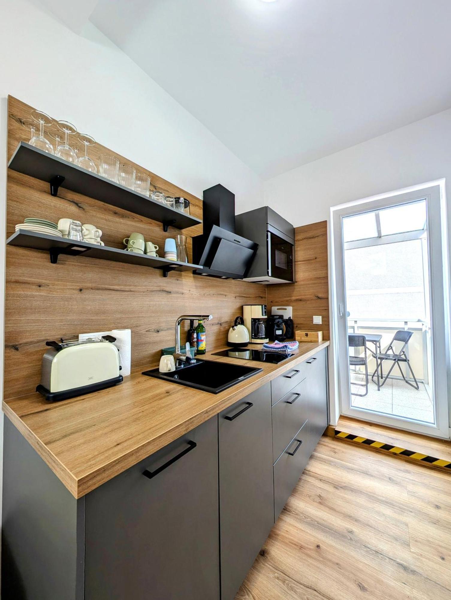 Bohnapartments - Design Suiten Am Markt - Vollausstattung - Wlan - Zentrum อิลเมเนา ภายนอก รูปภาพ
