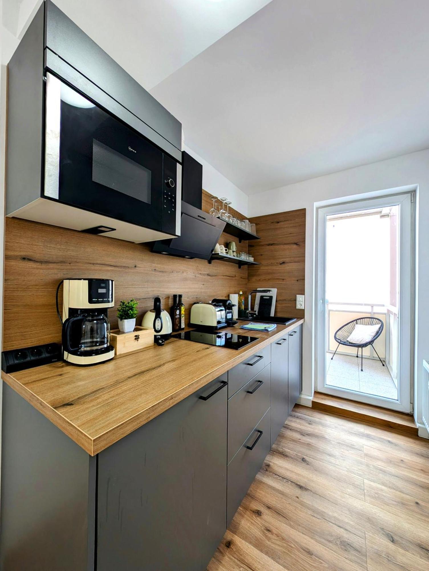 Bohnapartments - Design Suiten Am Markt - Vollausstattung - Wlan - Zentrum อิลเมเนา ภายนอก รูปภาพ